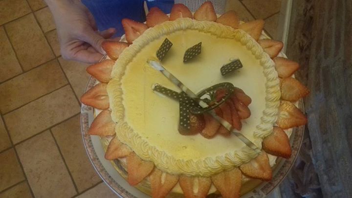 Piccole creazioni  #torte  #estatestiamoarrivando  #fruit  #fragole