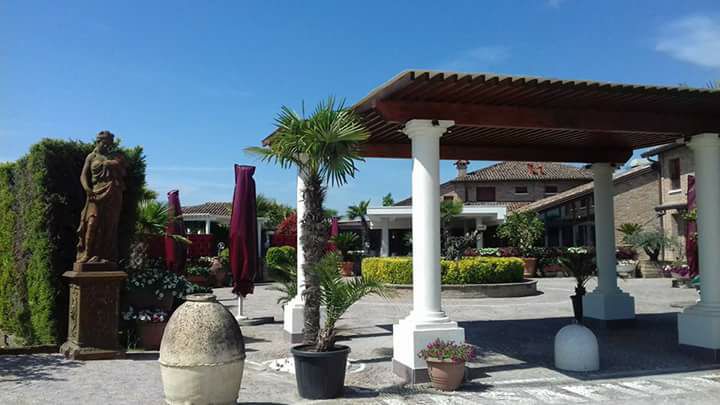 Agriturismo La Sapienza updated their cover photo.