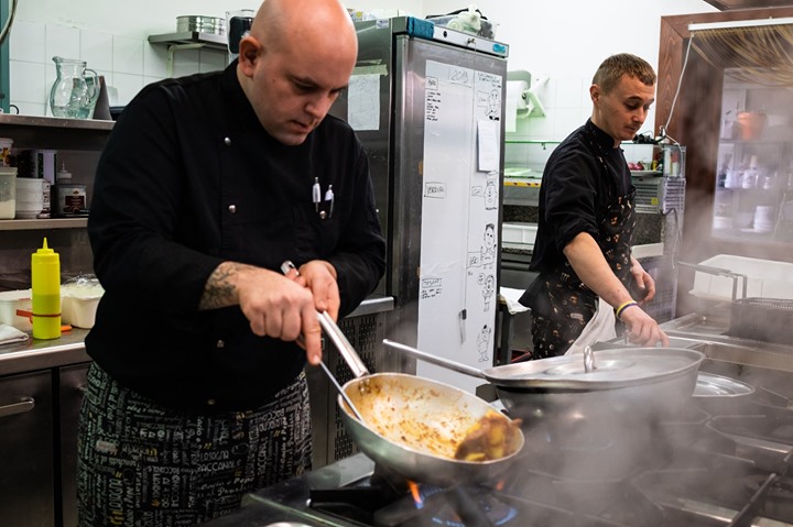 La parola d’ordine per il nostro 👨‍🍳 Chef Omar e per la sua brigata è: PASSIONE!…