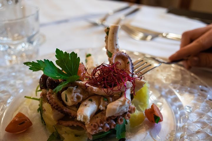 🌊 Voglia di mare… e via di polpo con patate! 🥔🐙😍

 #LaSapienza  #agriturismo  …